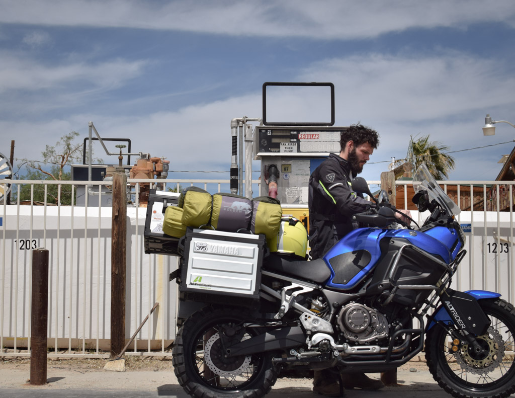 chargement moto pour le camping