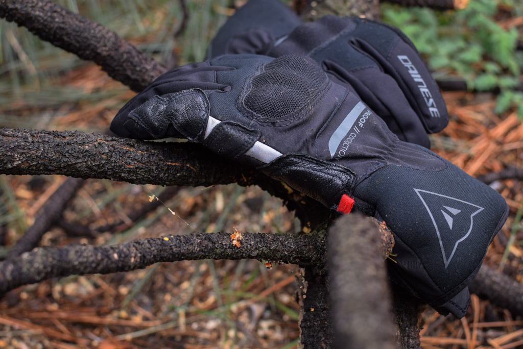 essai des gants Dainese aurora One Month One Ride 