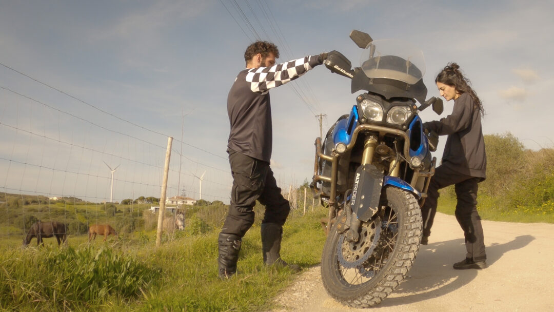 monter sur une moto en tant que passager